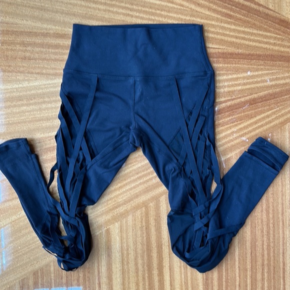 Alo leggings - Picture 3 of 7